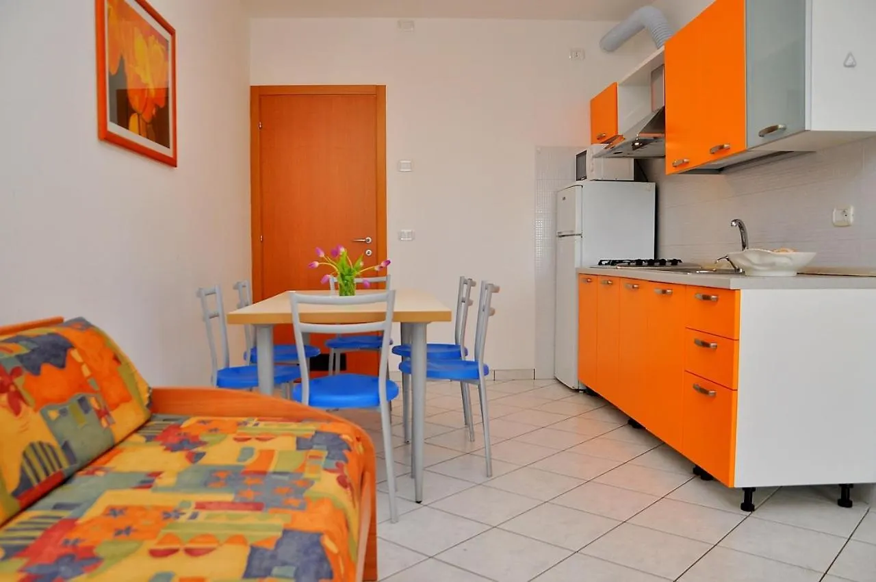 Modern Apartment With Seaview Large Terrace Bibione